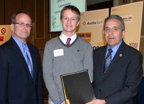 Jeffrey Dike receiving his award