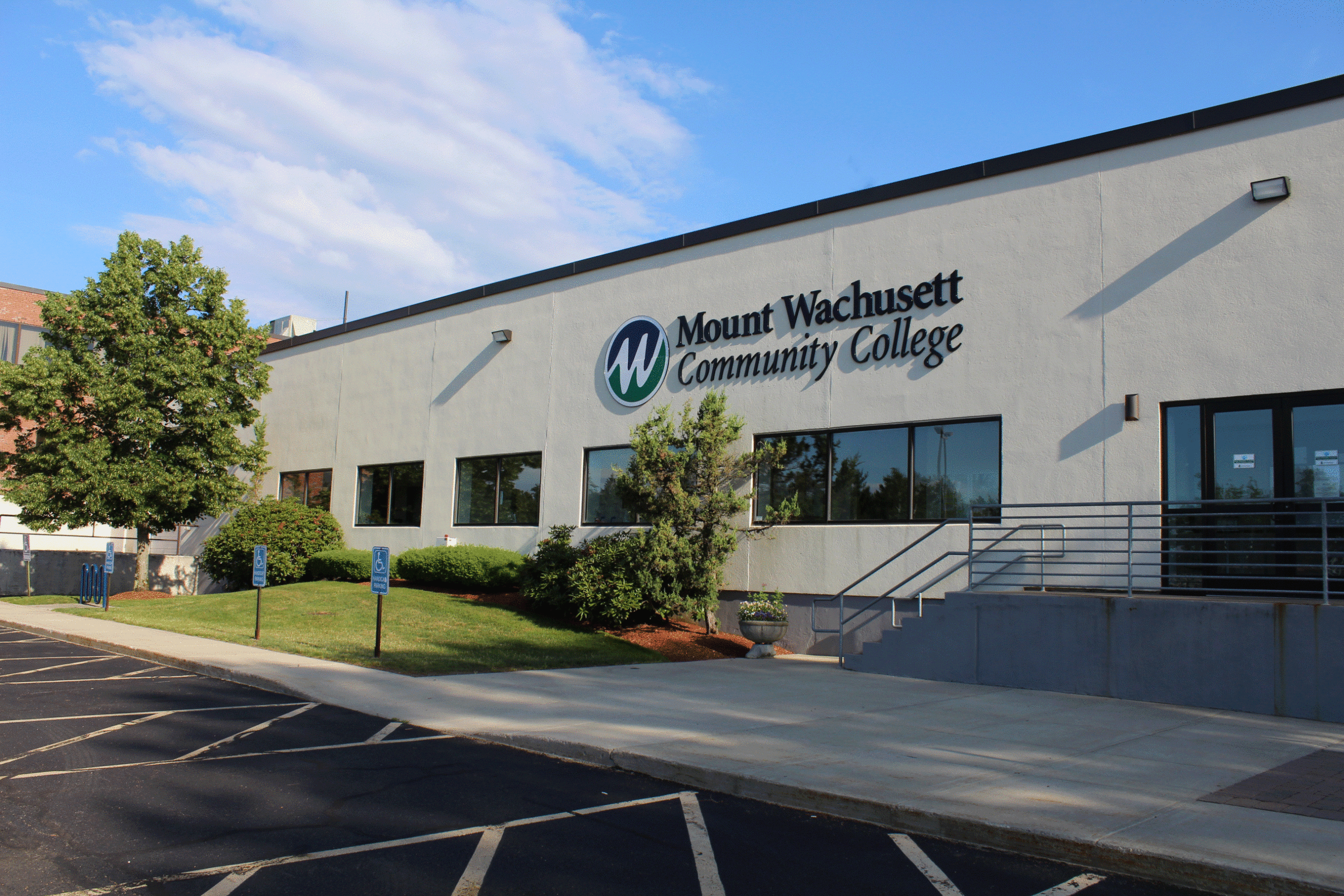 Mount-Wachusett-Community-College-Leominster-Campus-scaled