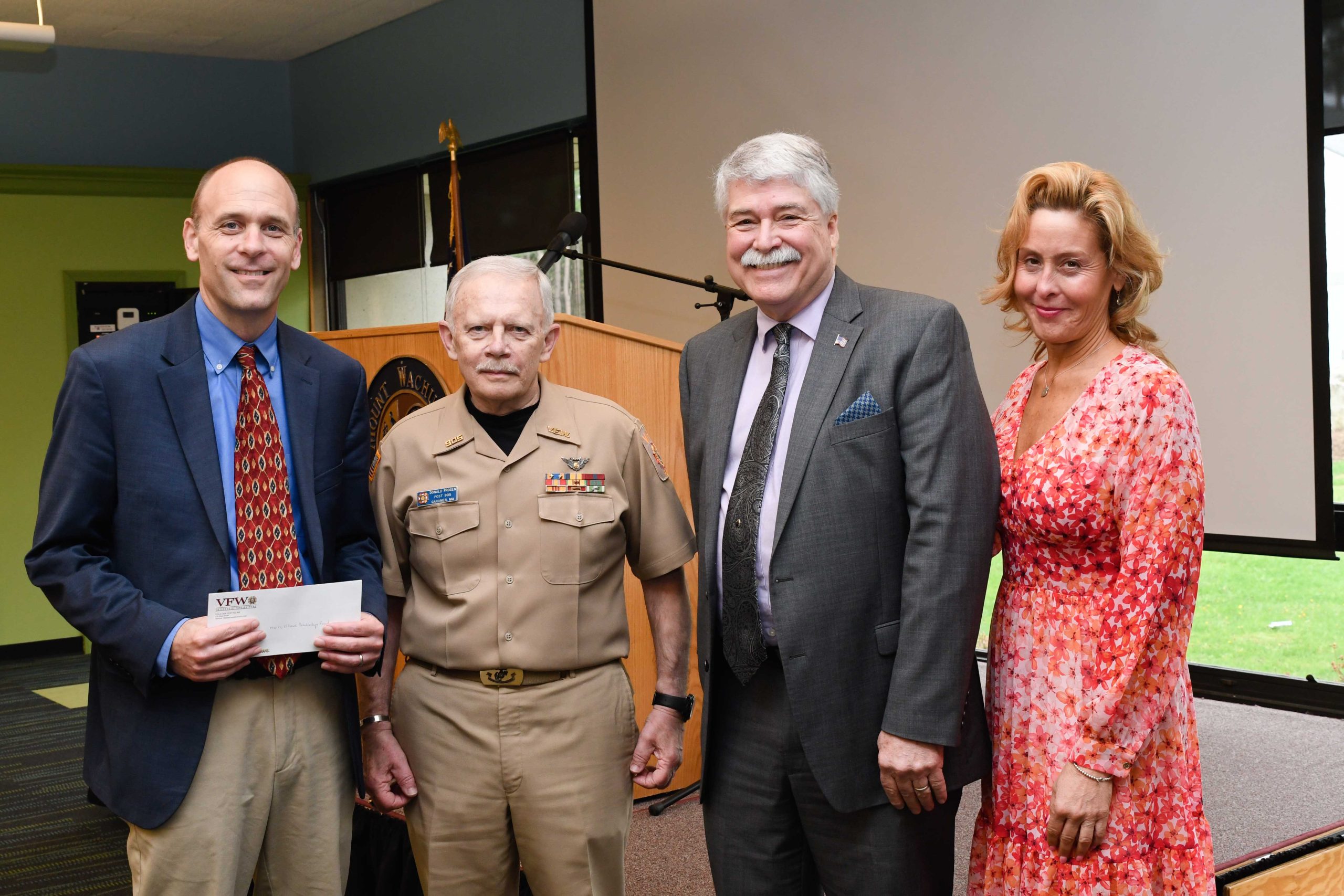 Gardner VFW Donates to Student Veteran Scholarship