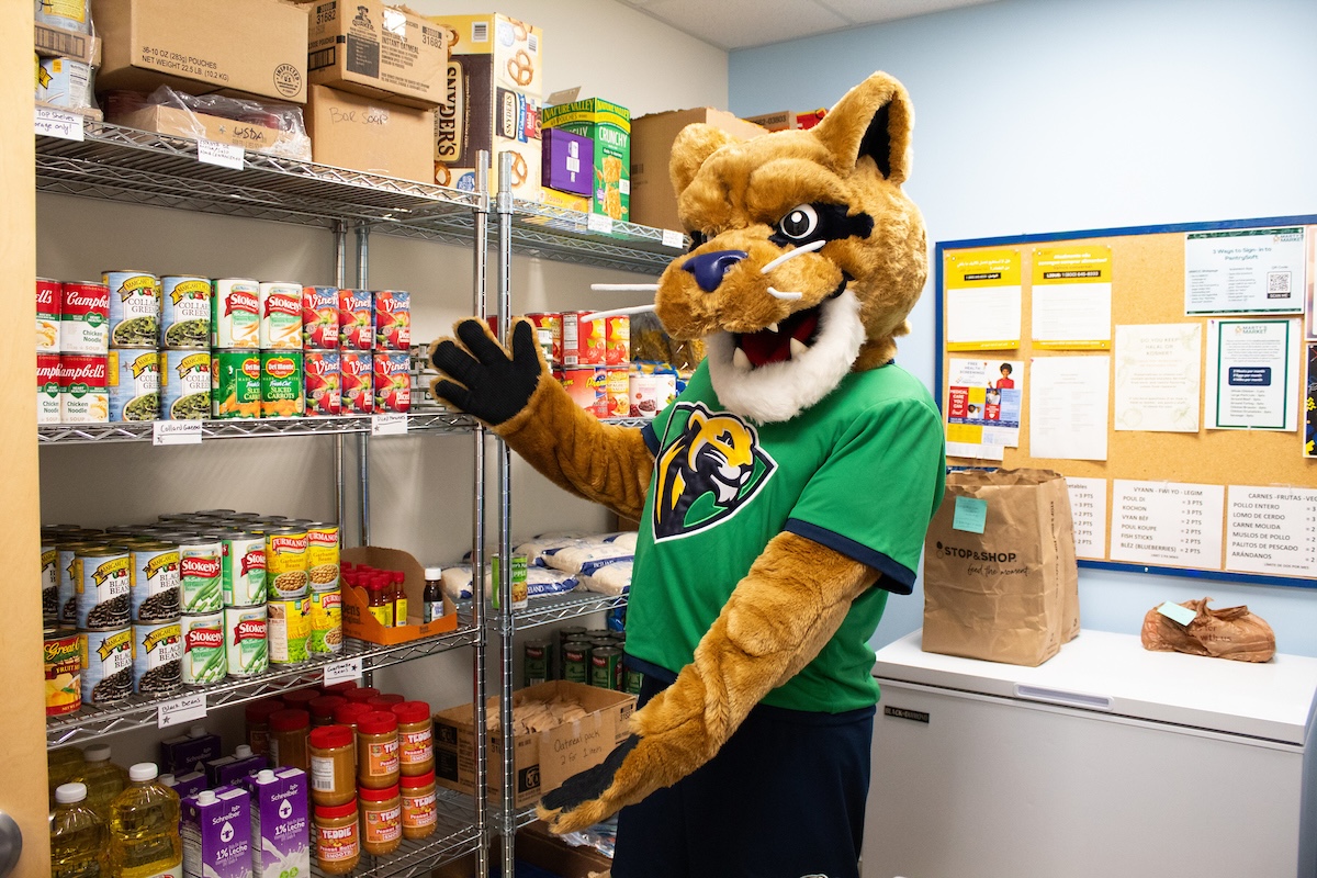 Community Foundation of North Central Massachusetts Awards $5,000 Grant to Support MWCC Food Pantry
